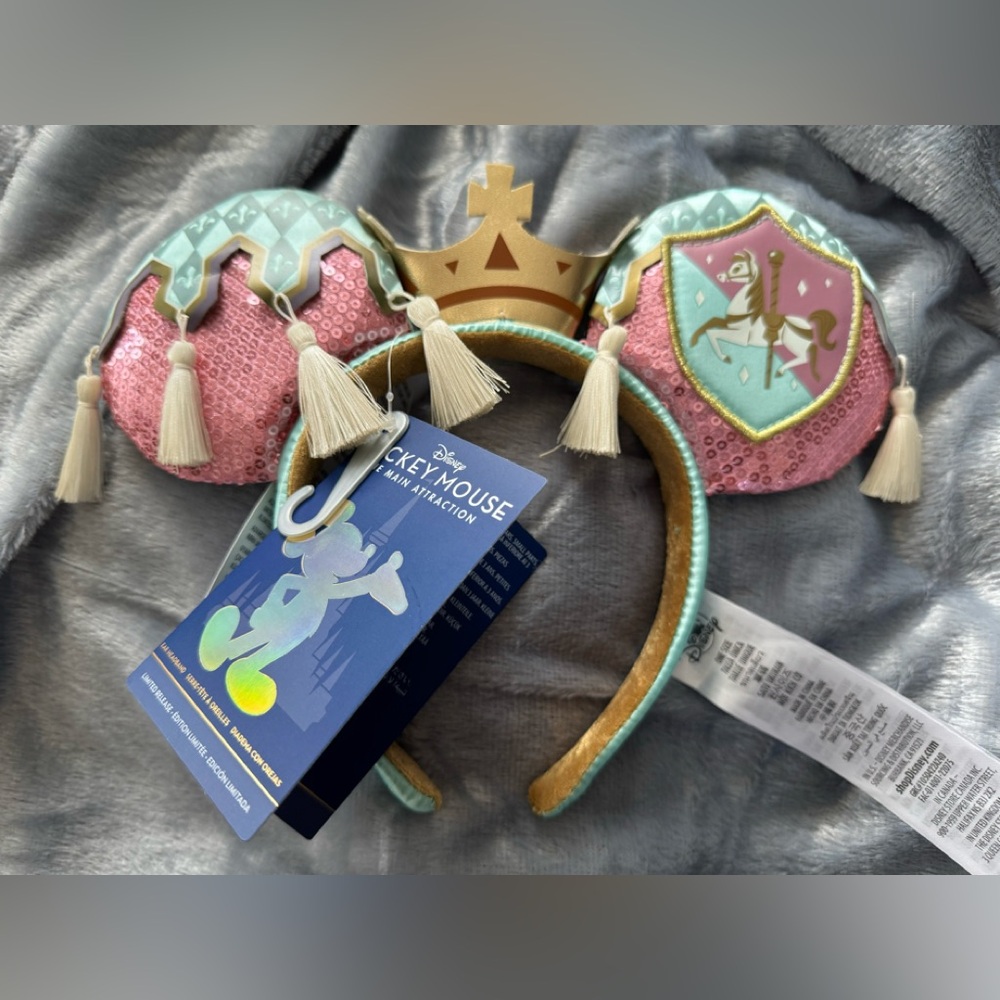 Disney Mickey Mouse the Main Attraction King Arthur Carousel Ears